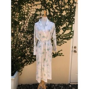 Romantic vintage floral Laura Ashley cotton robe